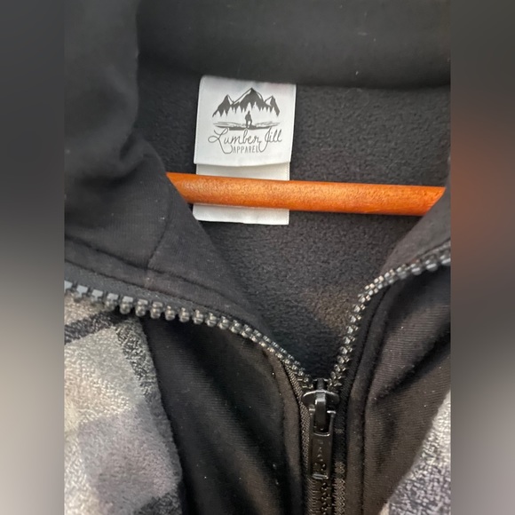 Lumberjill Apparel Maligne Coat - Picture 6 of 9